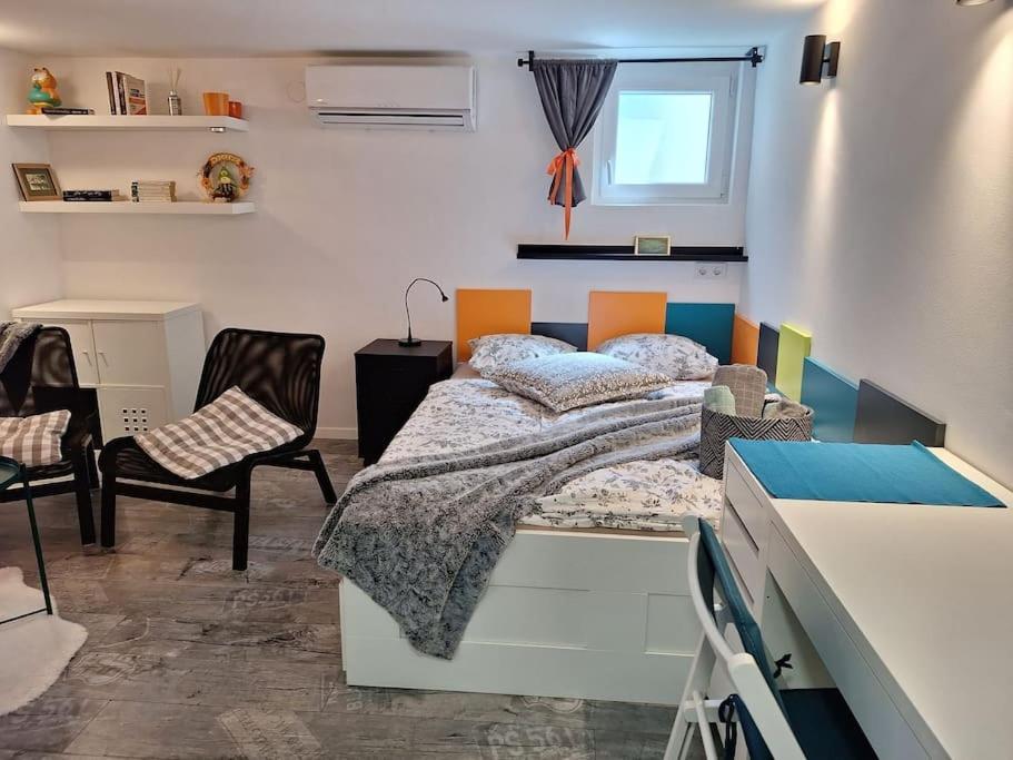 New Studio Apartment Emmy With Free Street Parking Ζάγκρεμπ Εξωτερικό φωτογραφία